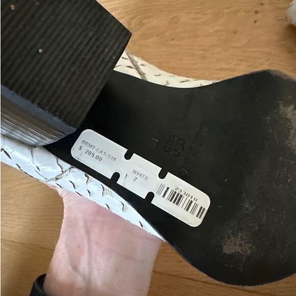 Matisse - Caty White Leather Pointed Toe Snakeskin Ankle Boots in White & Black - Picture 6 of 8